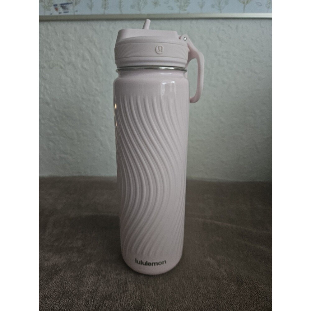 Lululemon Back to Life Sport Bottle Pink Straw Lid Carry Handle Water Bottle